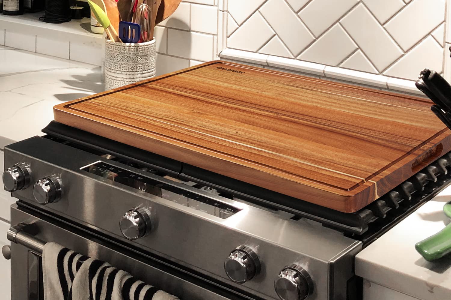 OAKSWARE reversible design lets you use both sides for different tasks.