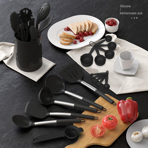 oannao egg whisk blends eggs smoothly in bowls