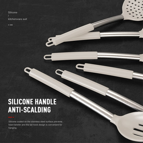 Oannao silicone turner showing nonstick-safe surface for flipping.