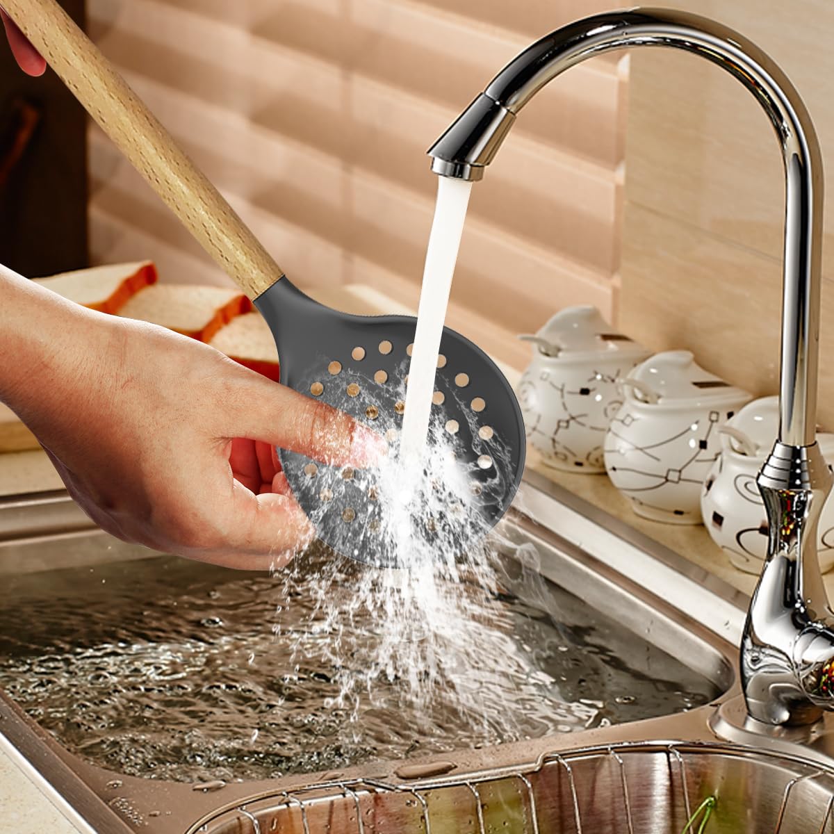 oannao seamless wrap prevents food buildup for easy cleanup