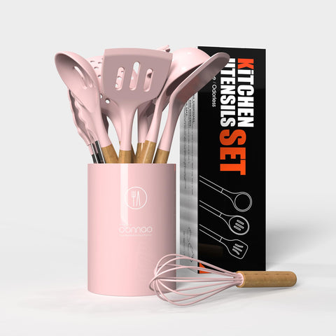Oannao pink basting brush designed for even sauce coverage.