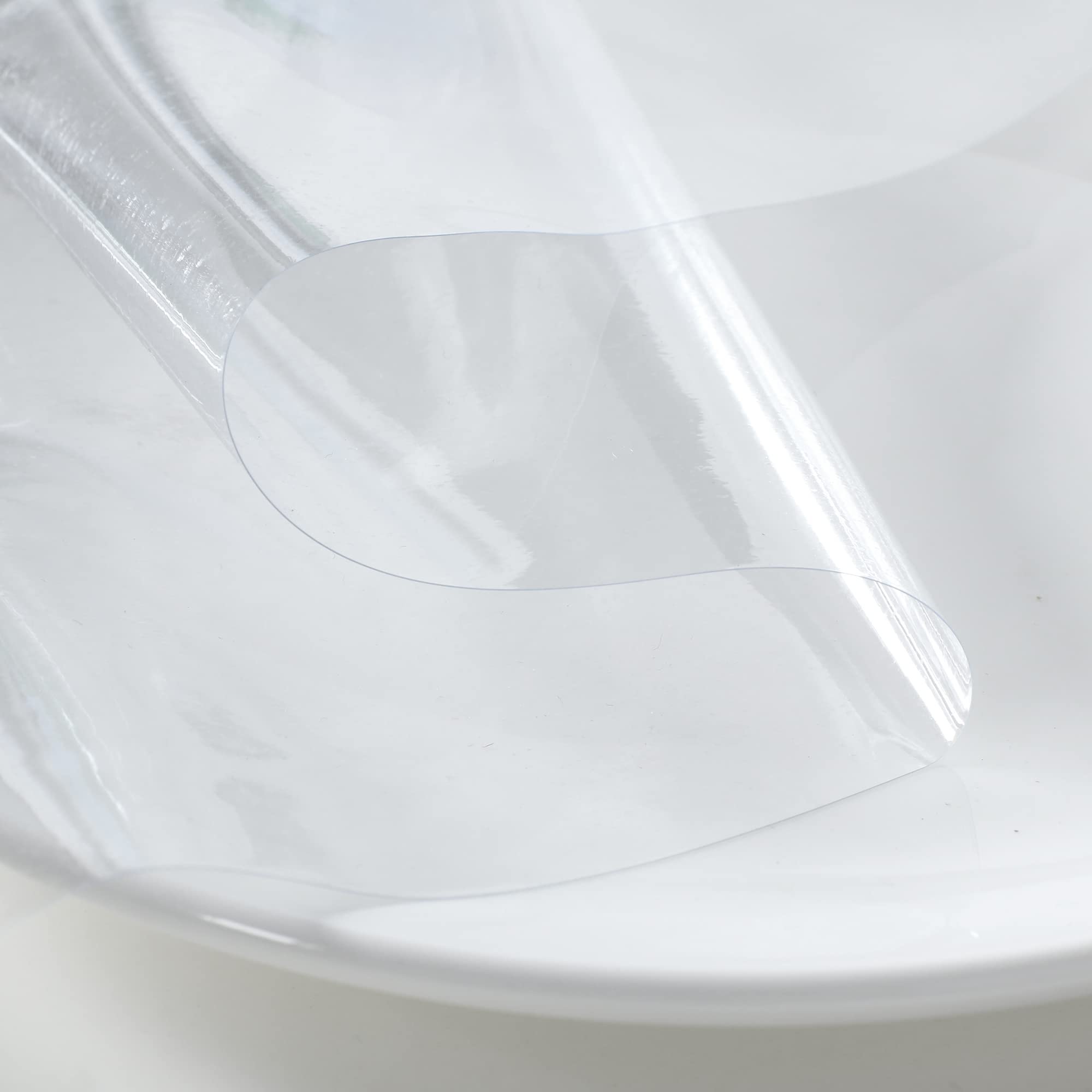 Obstal oilproof tablecloth resists stains during sauces and oils