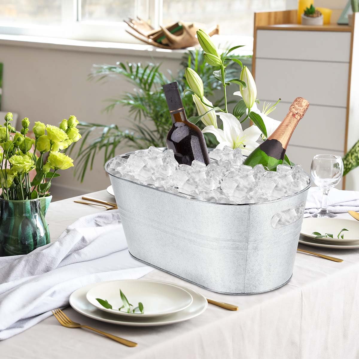 OBTANIM bottle-friendly rim design for 4-gallon ice tub