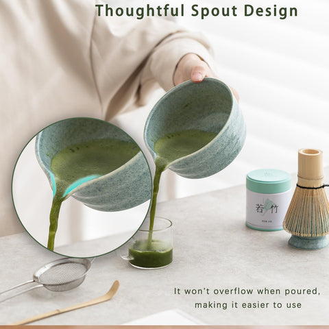 Ochcahser Matcha Kit matcha sifter helps fine straining for consistent texture.