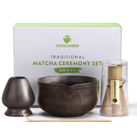 Ochcahser matcha bowl with spout for controlled pouring and clean rituals