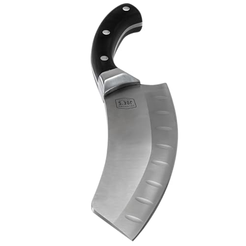 Oklahoma Joe's ergonomic raised handle improves comfort during long prep.