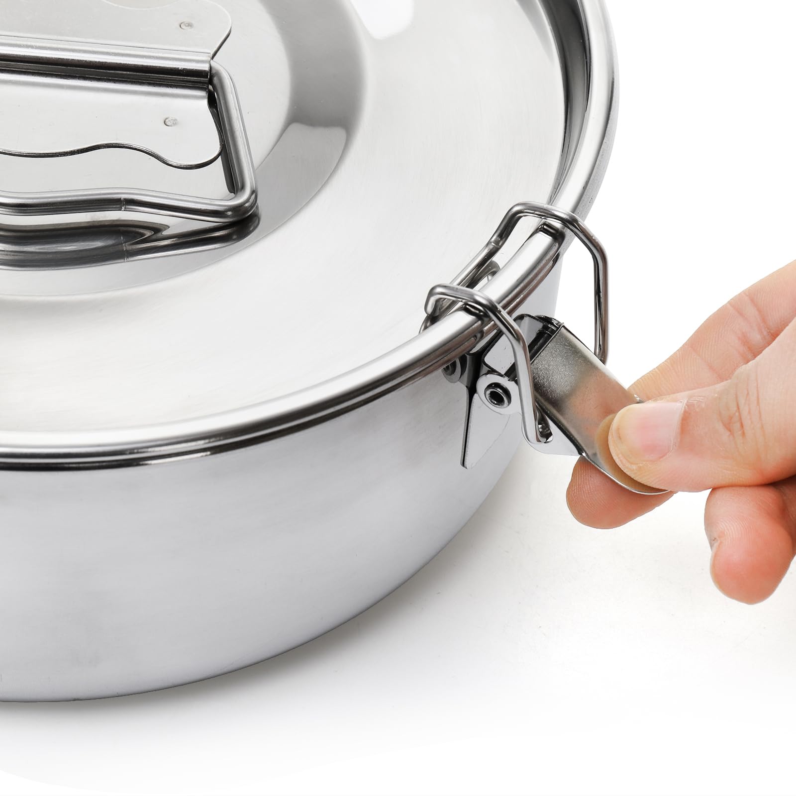 Okllen flan mold even heat distribution supports uniform baking.