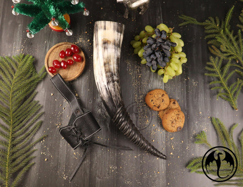 OLDEMPEROR gift-ready Viking horn for special occasions.