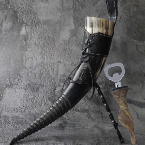 OLDEMPEROR Viking horn in ready-to-gift packaging.