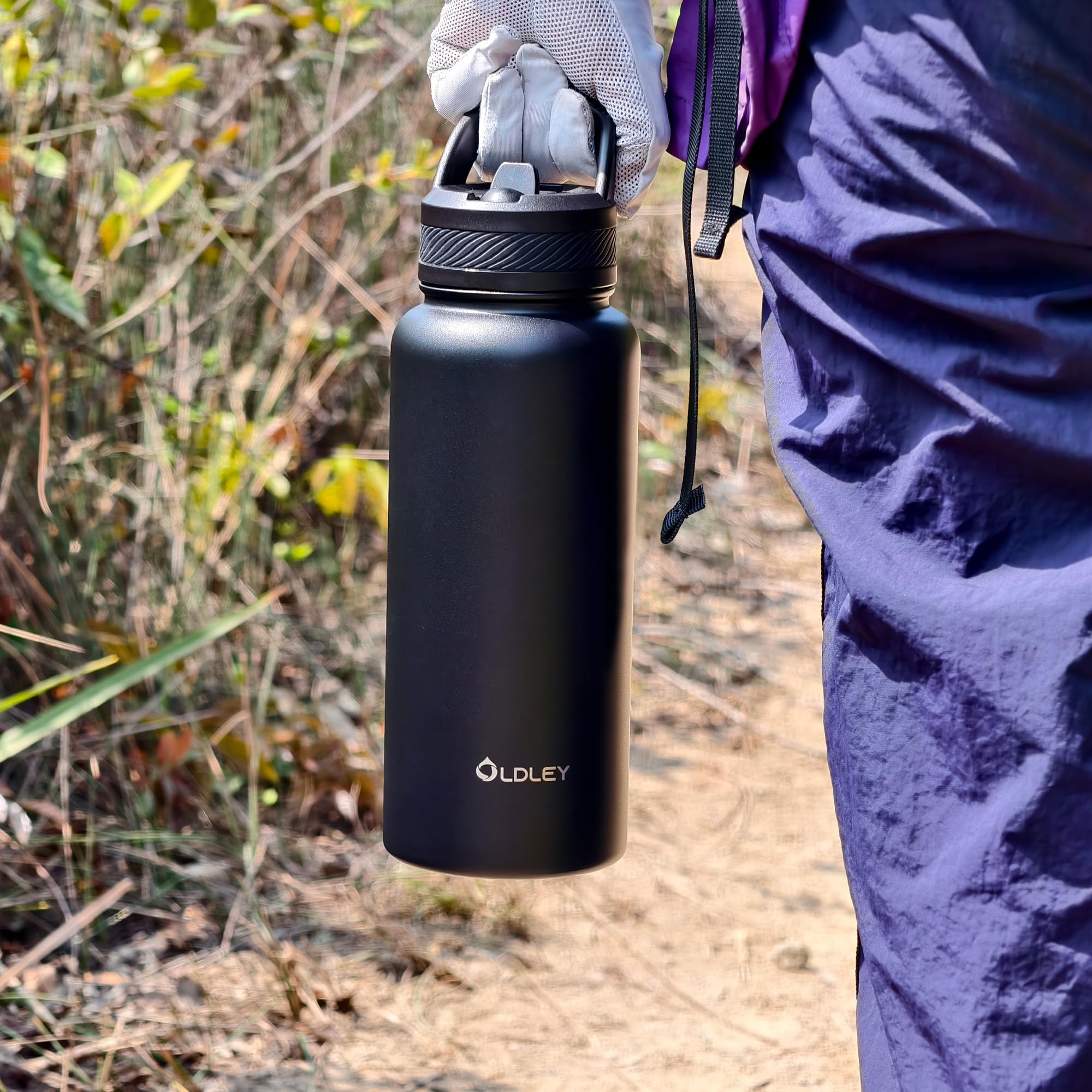 OLDLEY bottle shown during gym workout for on-the-go hydration
