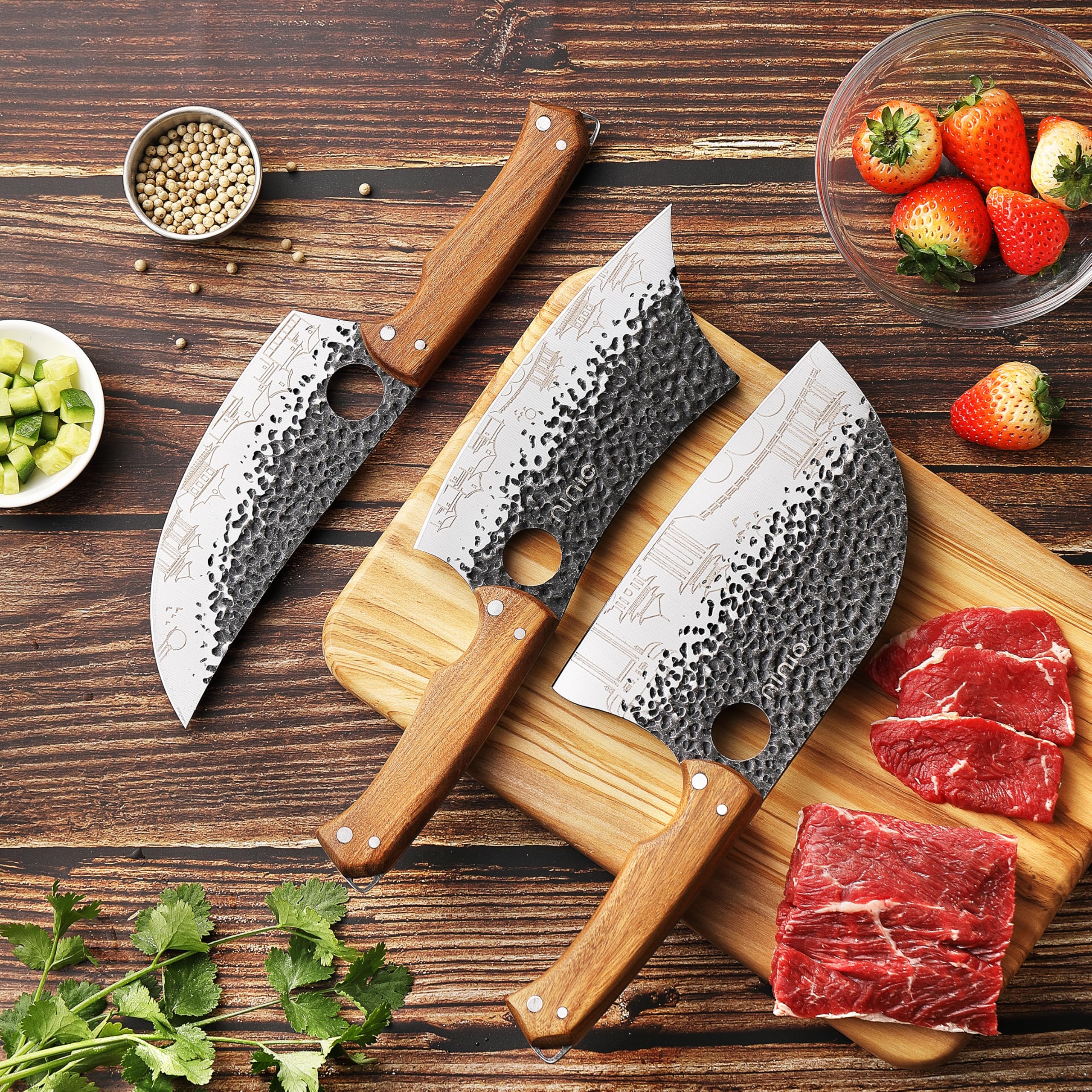 OLULU blade with finger hole design for improved grip and control.