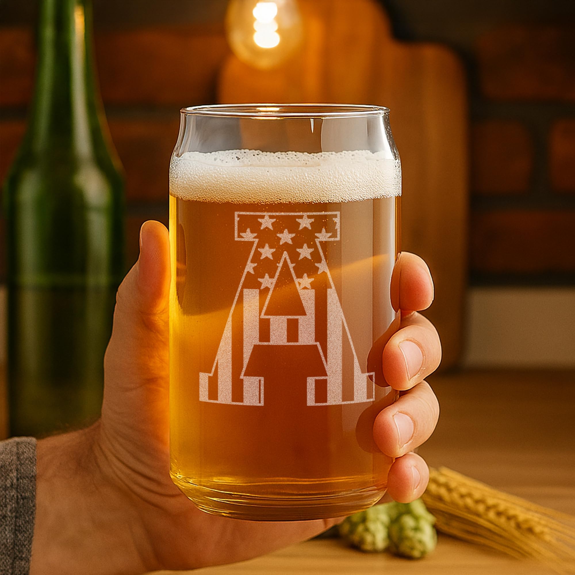Long-lasting engraving on On The Rox beer can glass for daily use