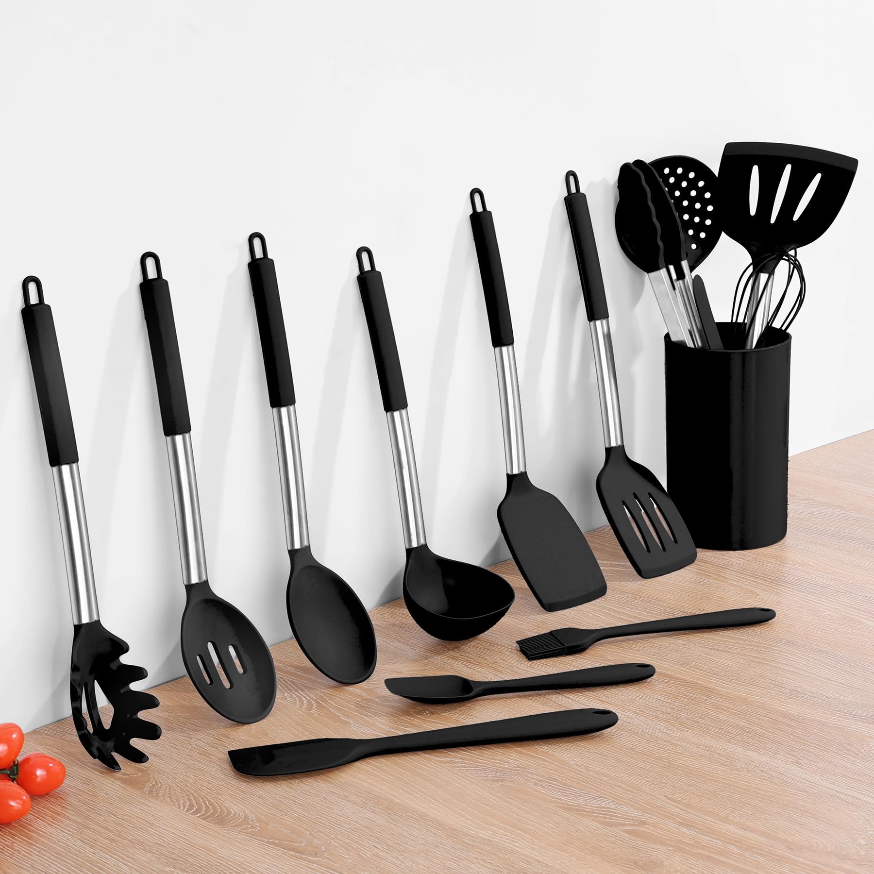 Onader 15-piece set covers every essential kitchen task.