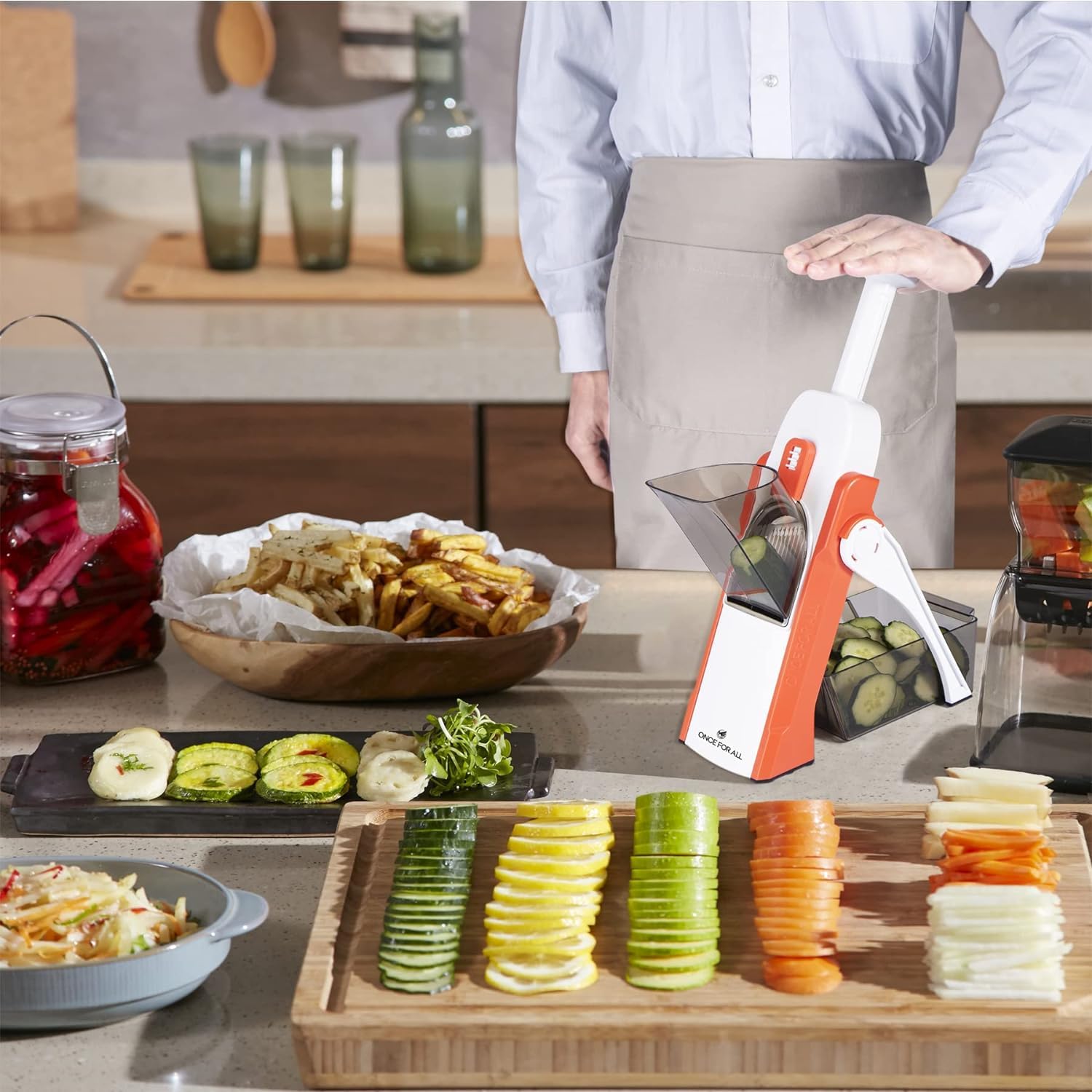 ONCE FOR ALL slicing and dicing action for uniform cuts