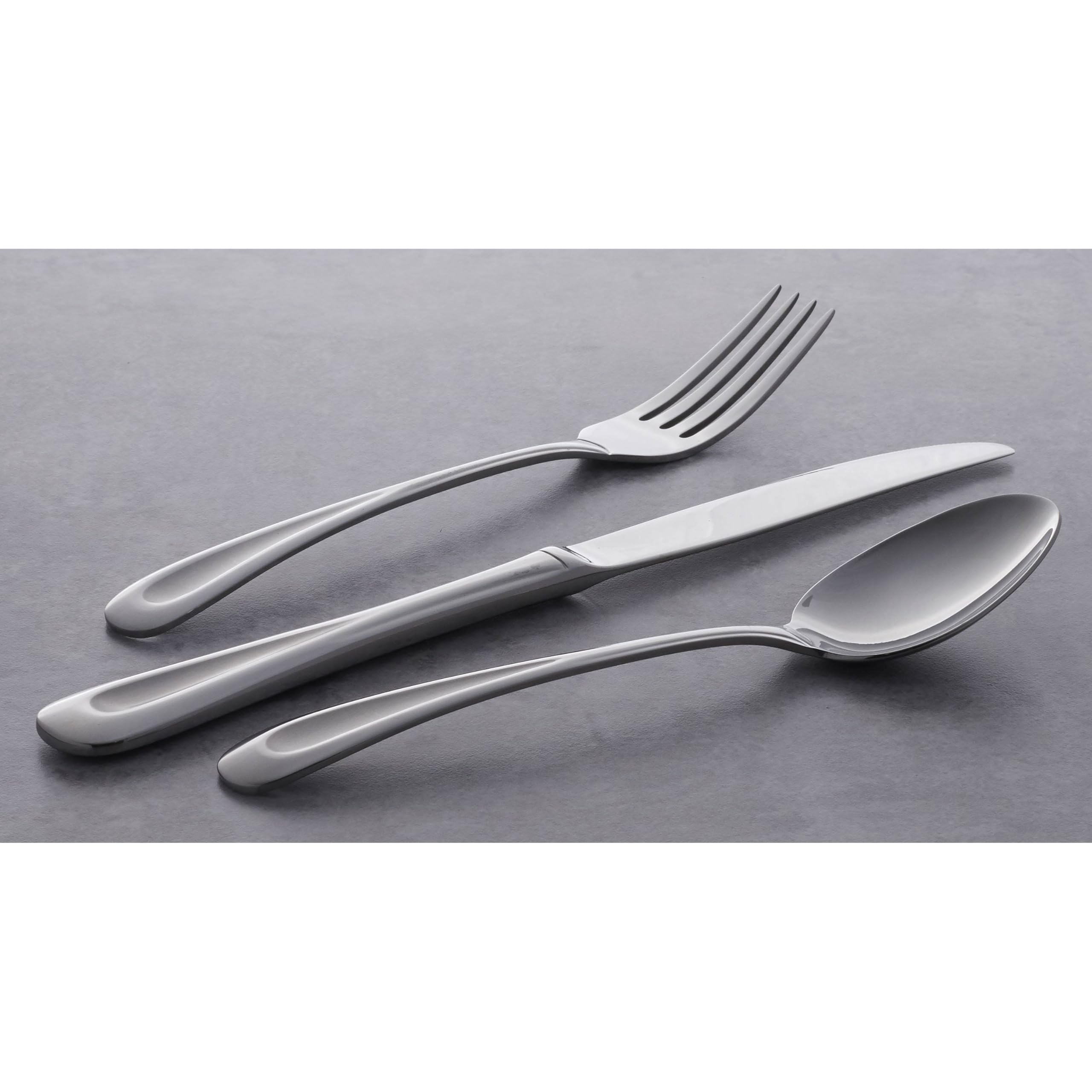 Oneida Satin Sand Dune mirror-finish flatware with dishwasher-safe convenience for busy homes.