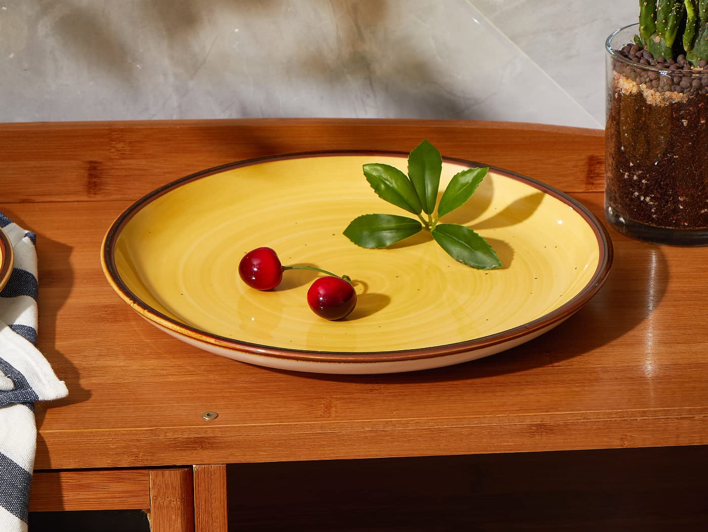 ONEMORE blue inset plate for colorful table settings