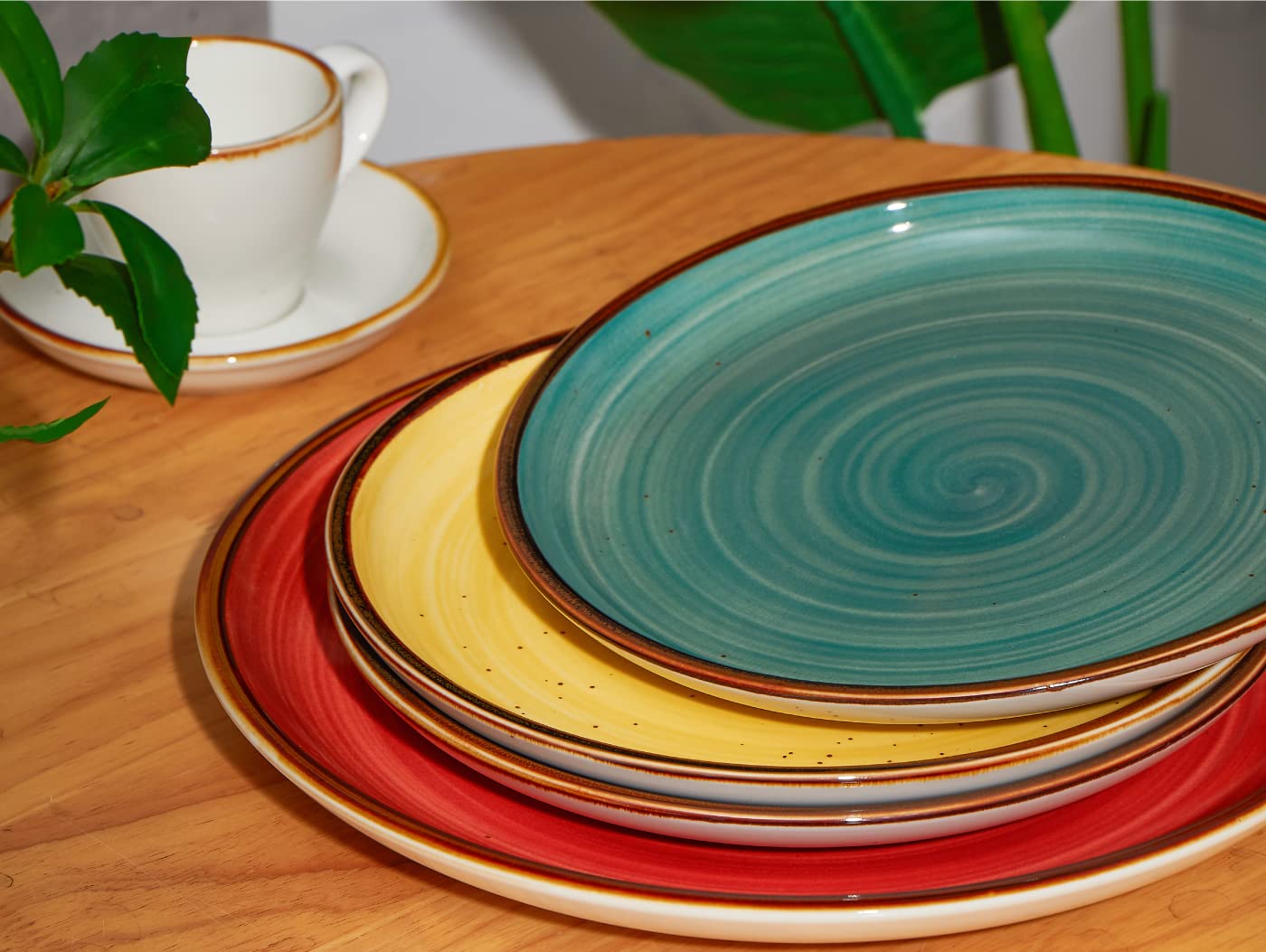 ONEMORE rustic edge plate showcasing versatile dining use