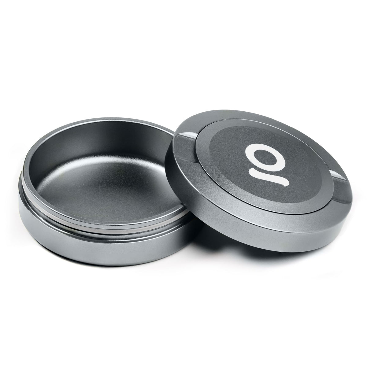 ONGROK ZPuck with airtight seal preserves pouch freshness on the go.