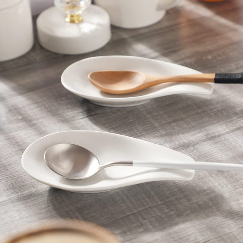 ONTUBE elegant white spoon rest on kitchen counter for compact storage.