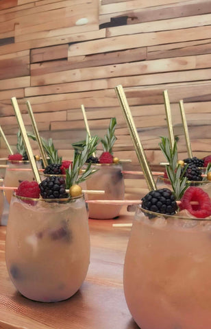 Oojami glasses are perfect for weddings and toasts.