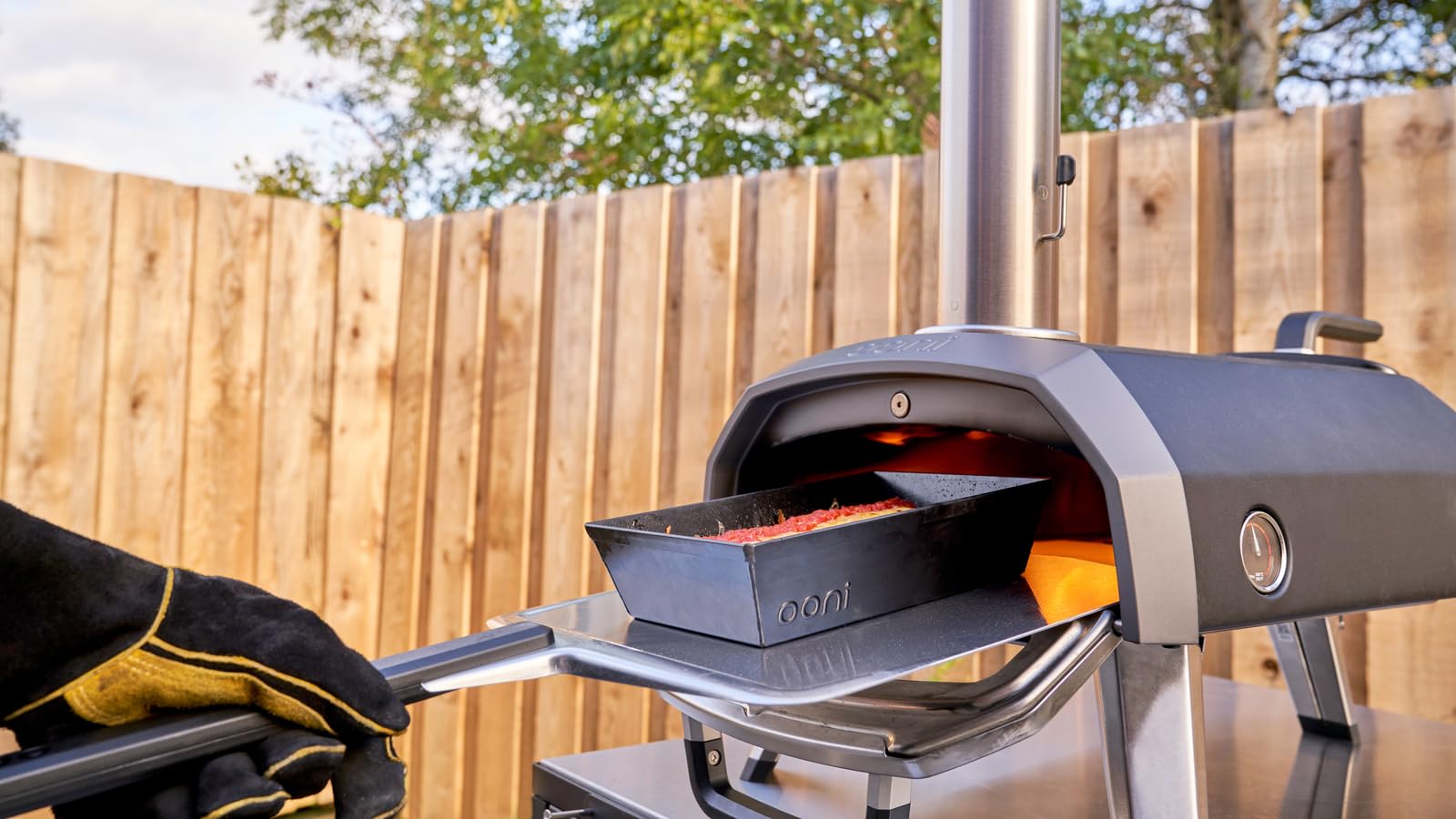 Ooni oven-accessory peel designed for efficient home pizza sessions.