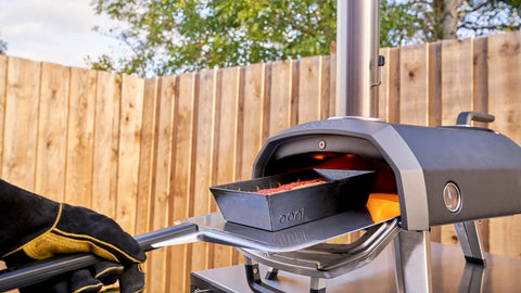 Ooni oven-accessory peel designed for efficient home pizza sessions.