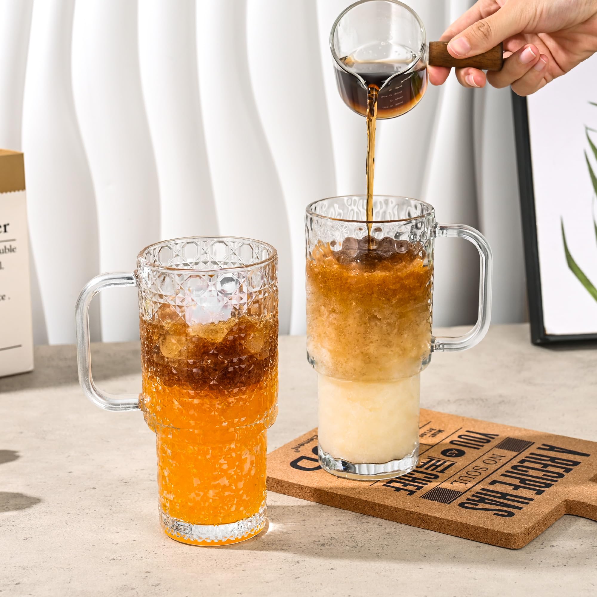 Oroklis 18oz capacity shown with ice and fruit slices for refreshing drinks