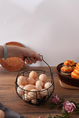 oskas fruit and snack serving basket doubles as a stylish centerpiece.