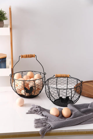 oskas kitchen counter storage basket keeps fruit and snacks neat and accessible.