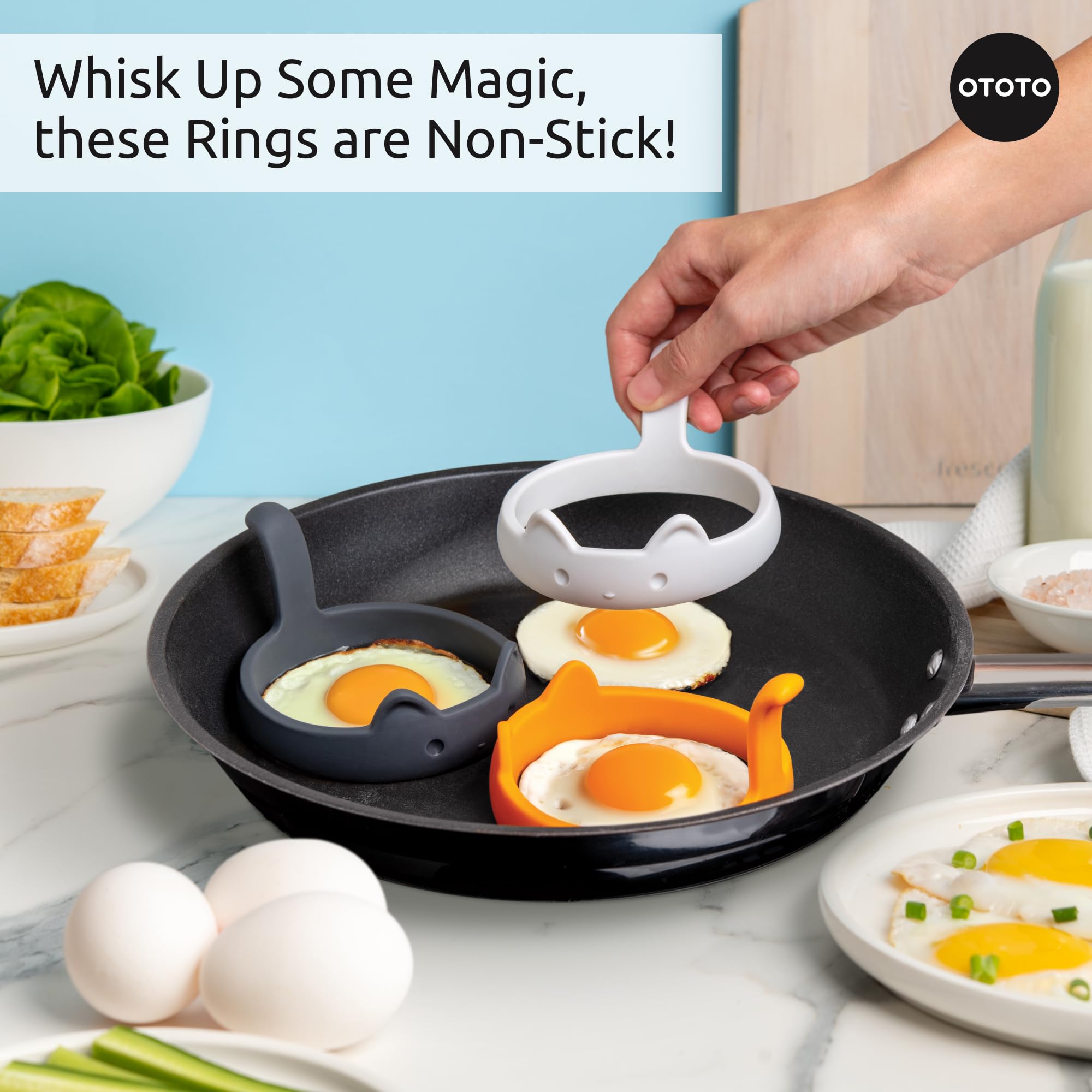 OTOTO PanCats sunny-side up eggs keep shapes neat during cooking.