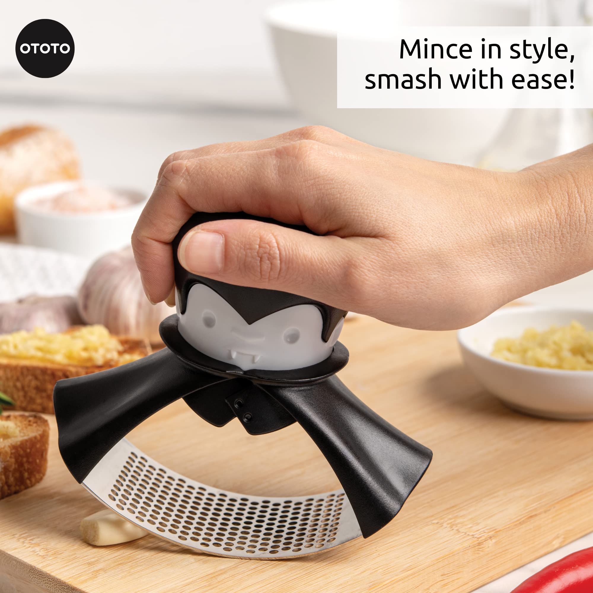 OTOTO Rockula minces garlic into pulpy bits with minimal effort