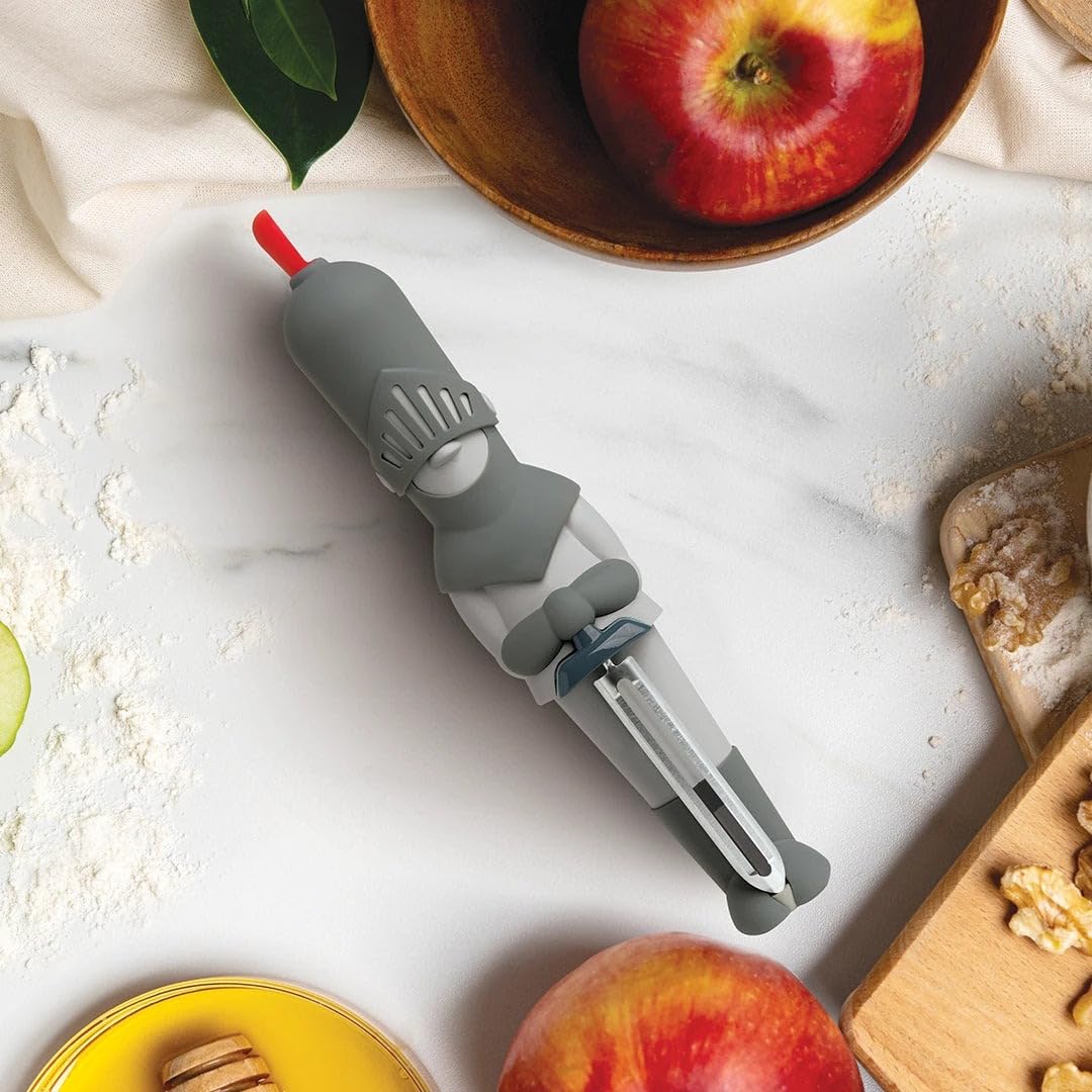 OTOTO Sir Peels A-Lot knight handle provides a comfortable non-slip grip during tasks.