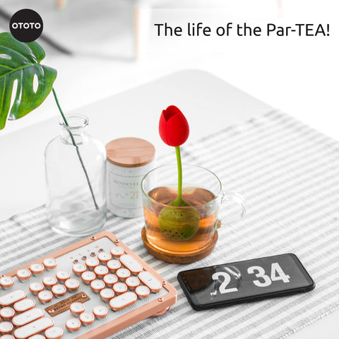 OTOTO Tulip tea infuser shown as an appealing gift set.