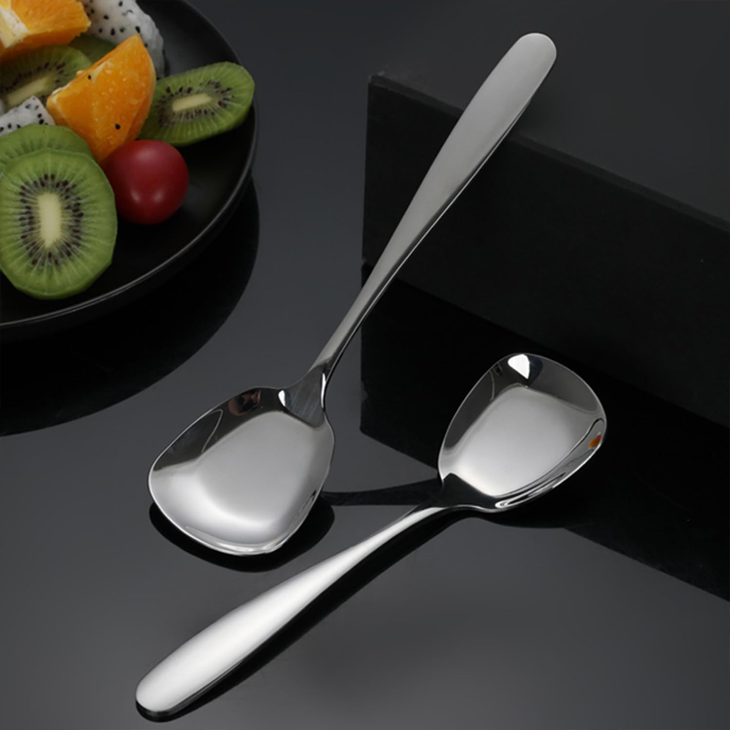 OULIGET set of four spoons ensures cohesive dining aesthetics.