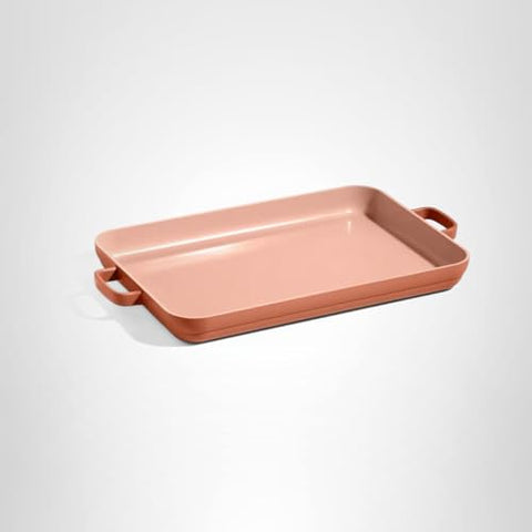 Our Place Griddle Pan weighs 4.52 lbs for easy maneuvering
