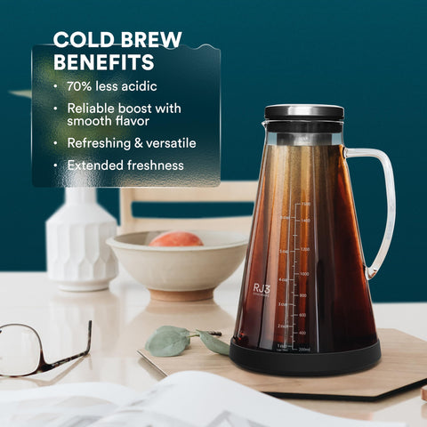 Ovalware removable stainless steel filter for clean, concentrated brew.