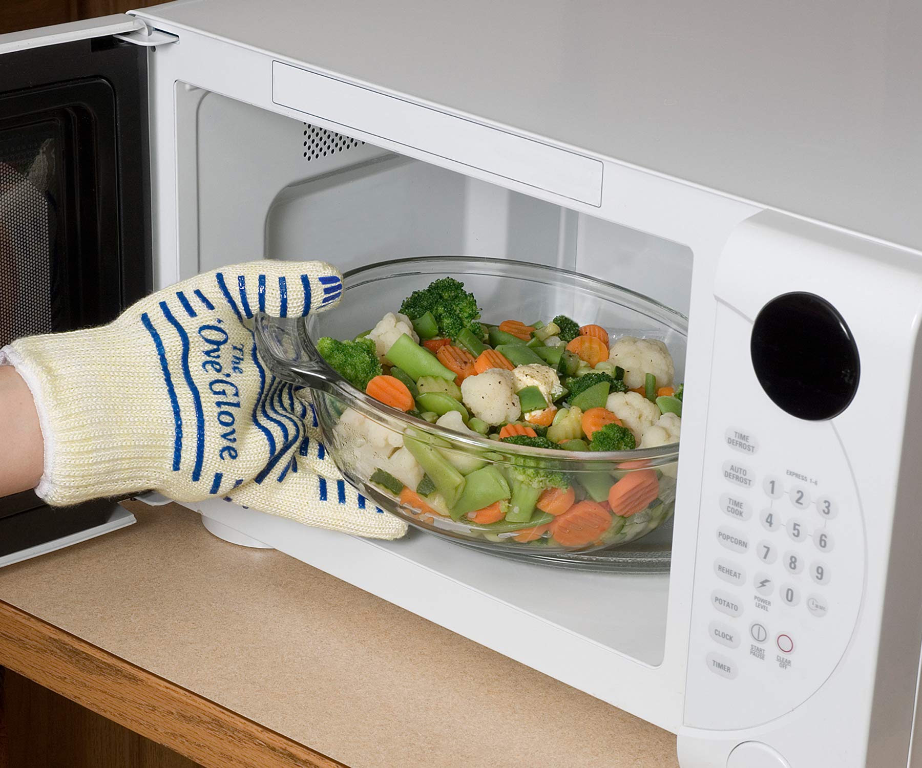 Ove Glove machine washable for easy cleanup after use.