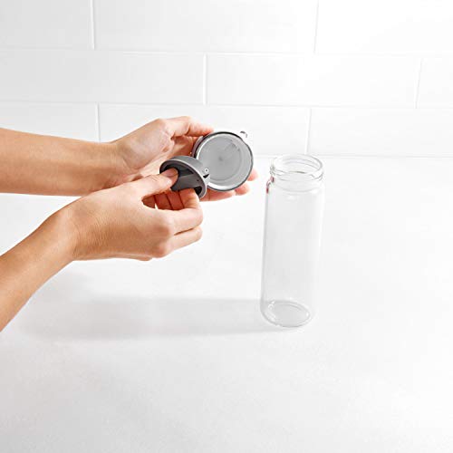 Dishwasher-friendly construction reduces post-cook cleanup.