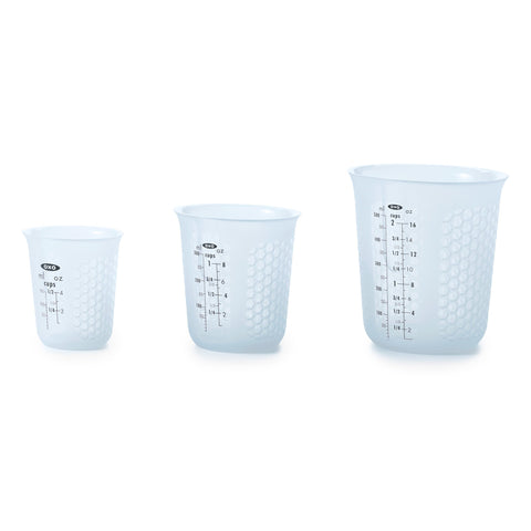 OXO Good Grips 2-cup silicone cup with heat-dissipating honeycomb pattern for safe handling