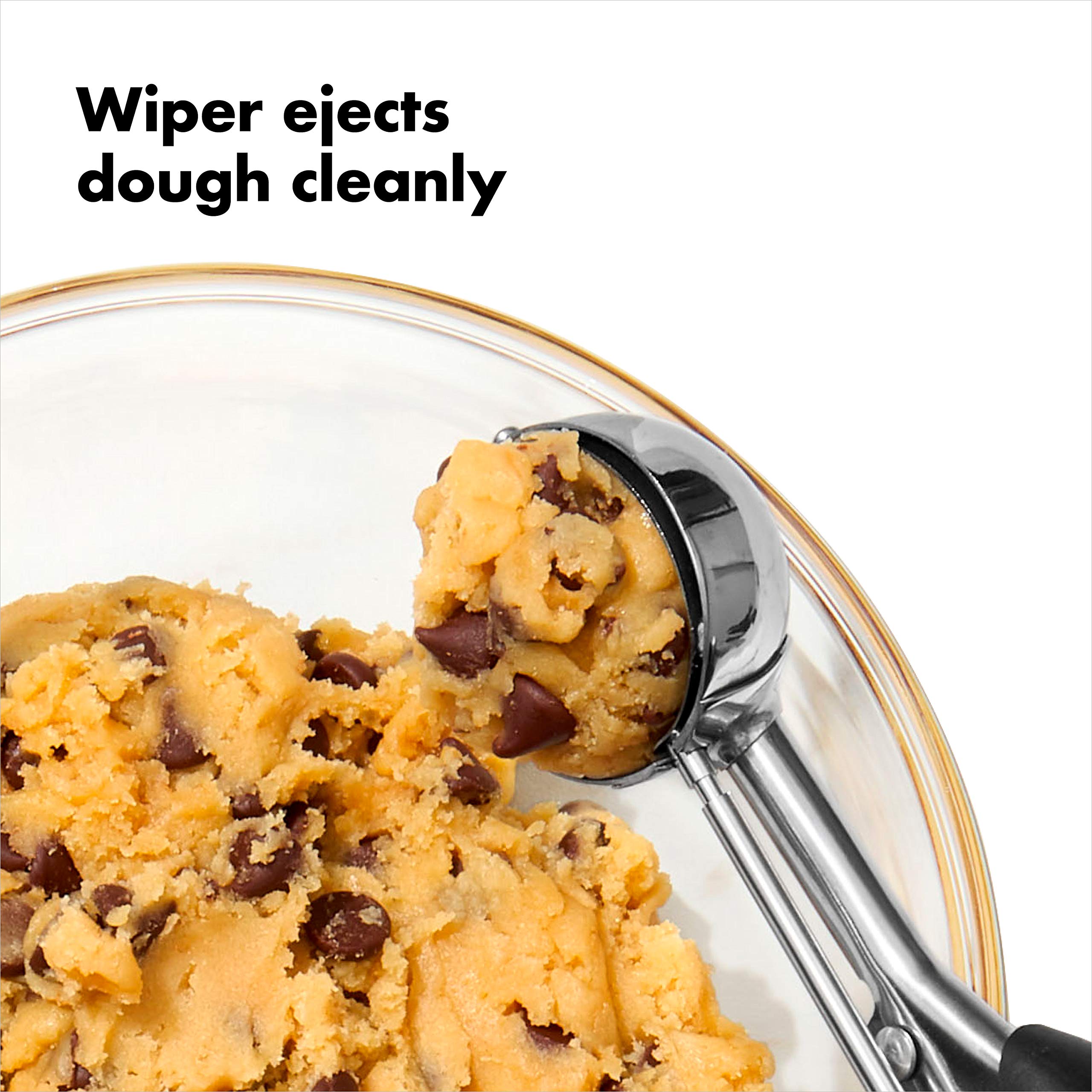 OXO Good Grips cookie scoop large multicolor 3-5-inch diameter cookies for even baking