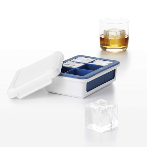 OXO Good Grips lid keeps ice fresh and stacks securely