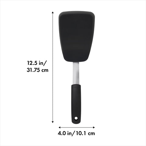 OXO Good Grips turner kept non-stick cookware safe for eggs and pancakes.