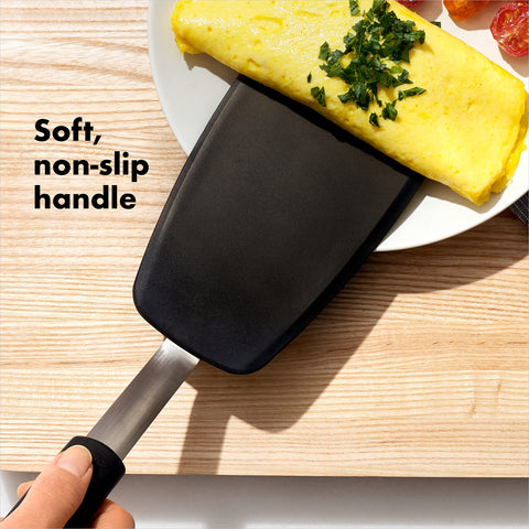 OXO Good Grips soft non-slip handle stays comfortable while serving crowds.