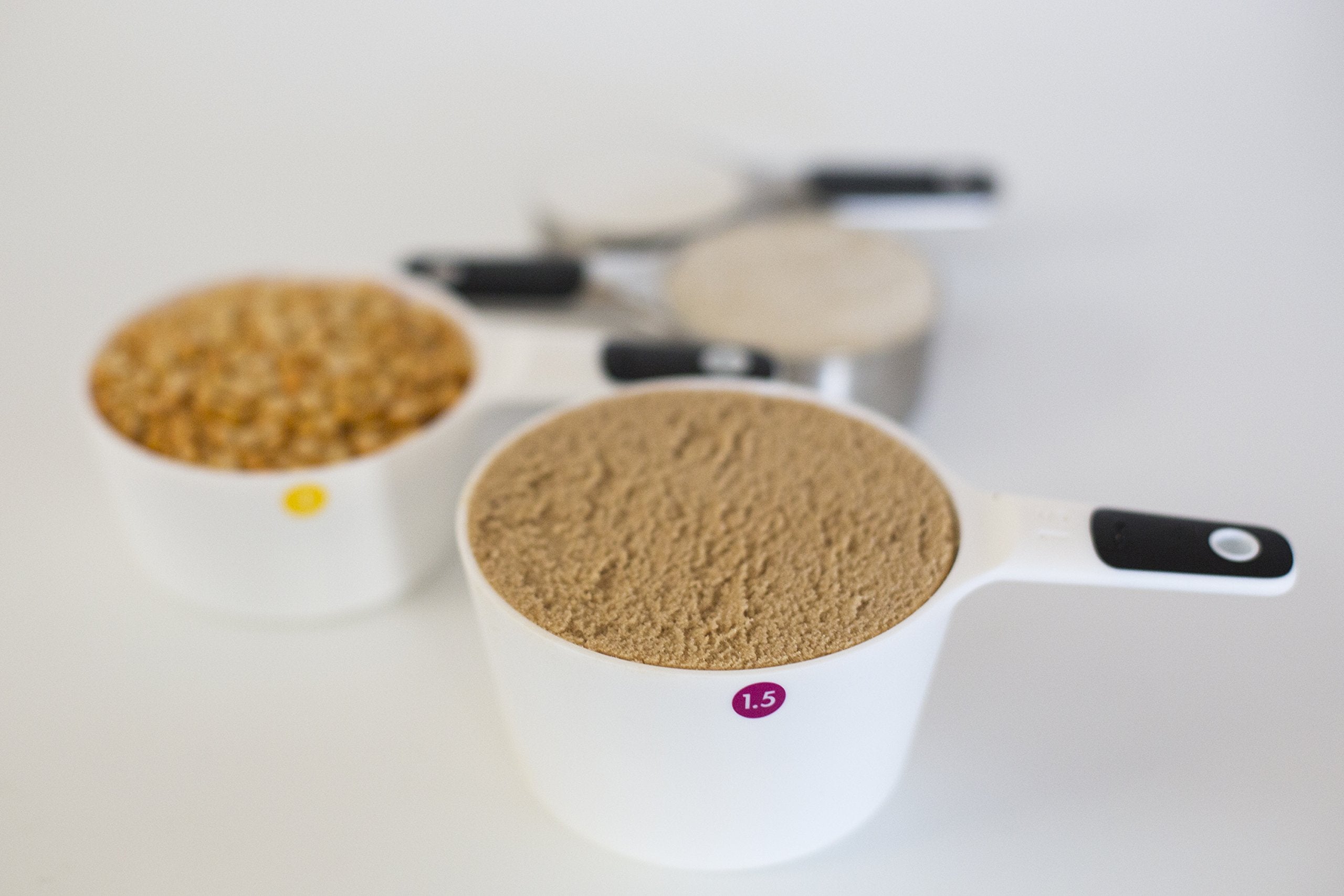 Dishwasher-safe construction simplifies cleaning after busy cooking sessions.