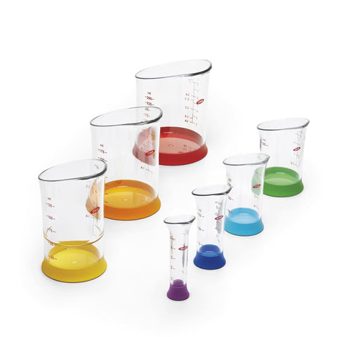 OXO Good Grips half-cup beaker for everyday measuring.