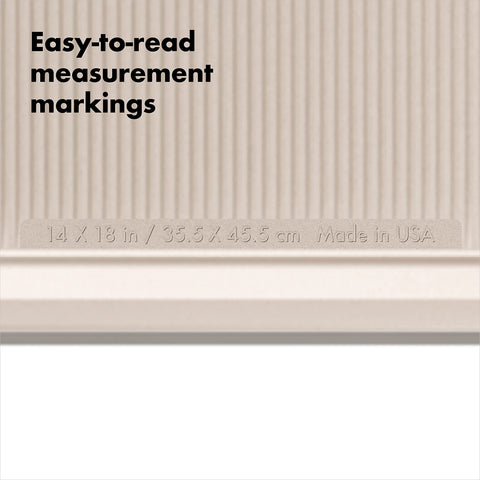 OXO Good Grips non-stick pro sheet provides a secure grip edge for easy handling.