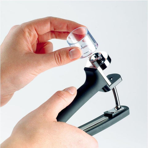 Locking feature stores the pitter safely and is dishwasher friendly.