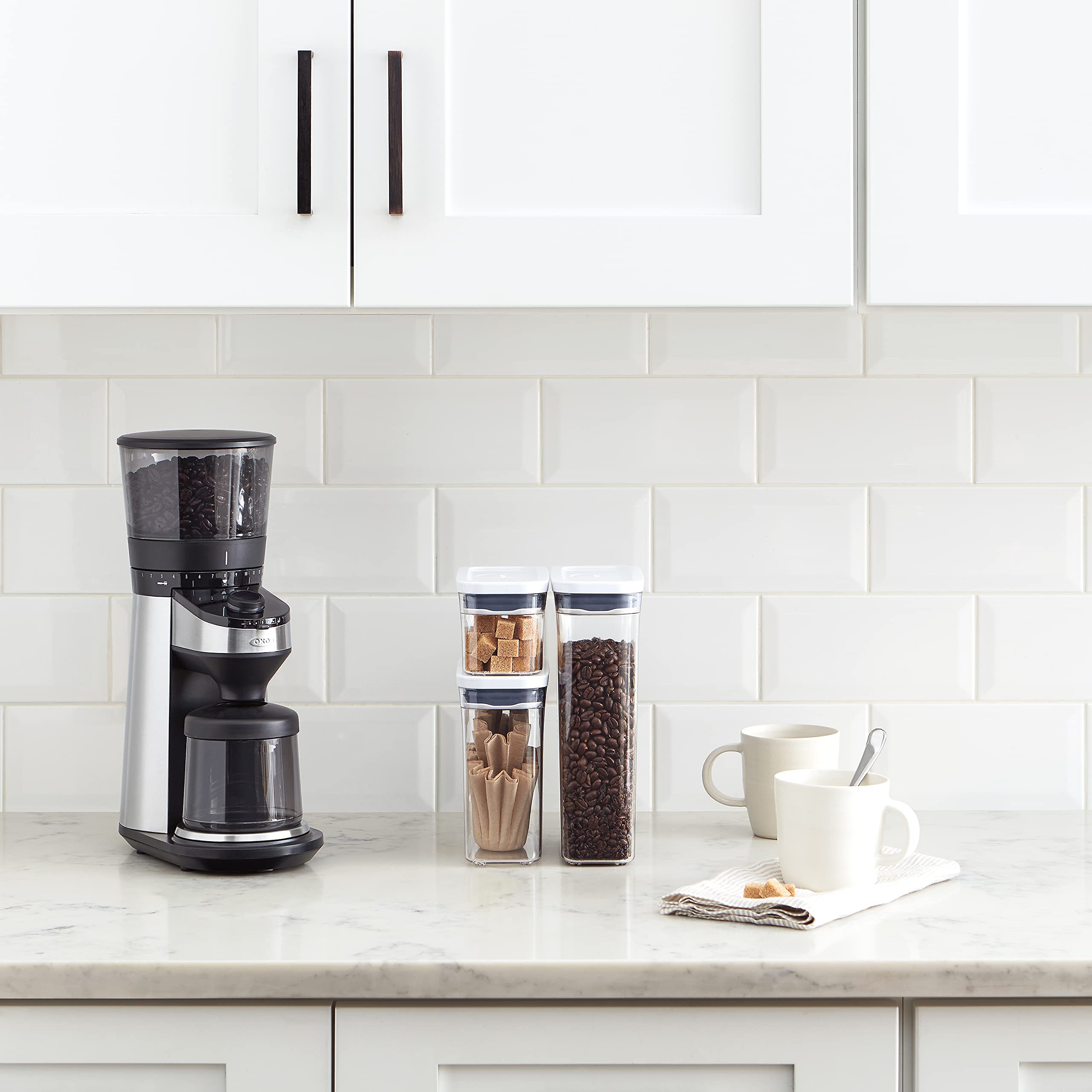 OXO Good Grips POP curved dispensing corners promote tidy pouring.