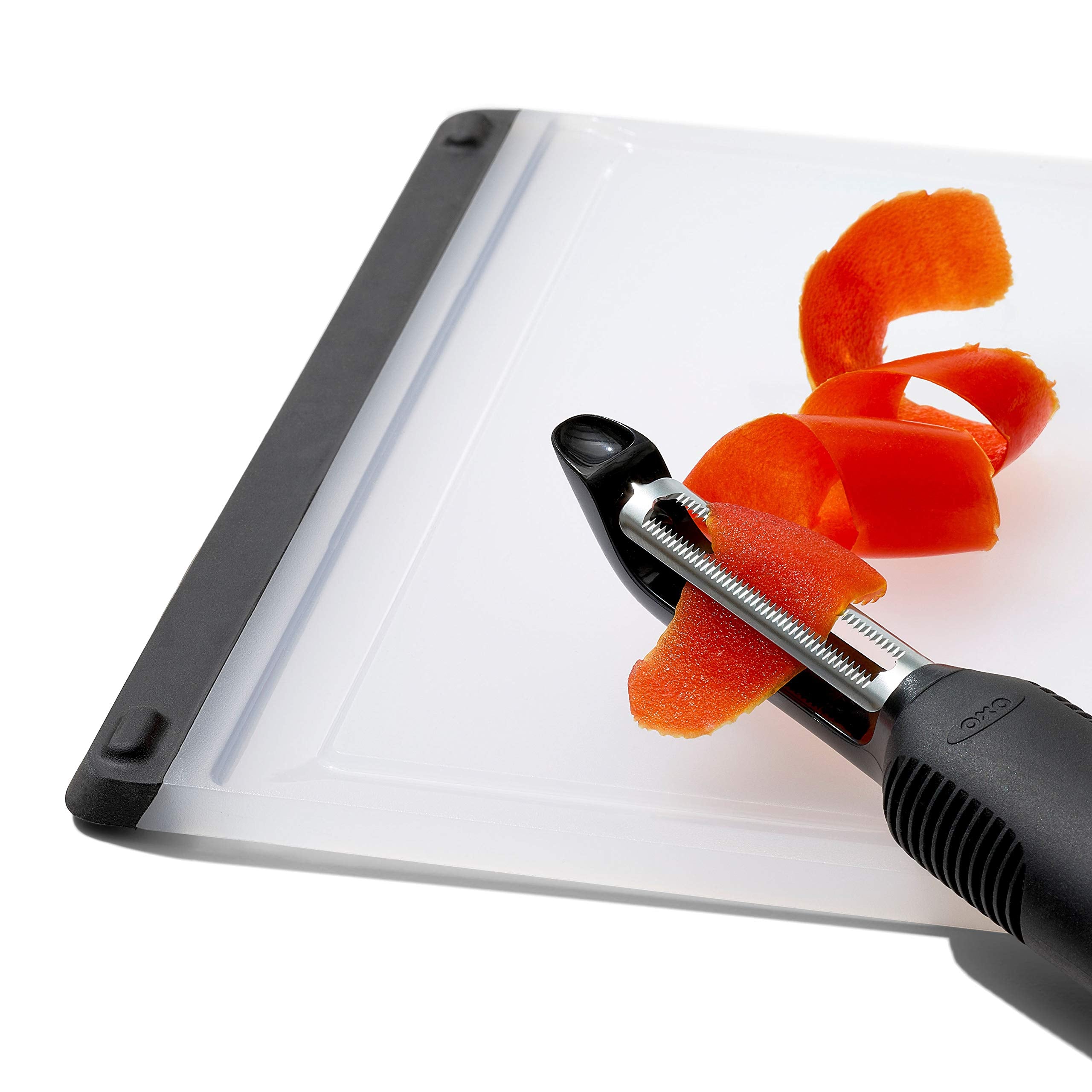 OXO Good Grips Serrated Peeler non-slip handle keeps control