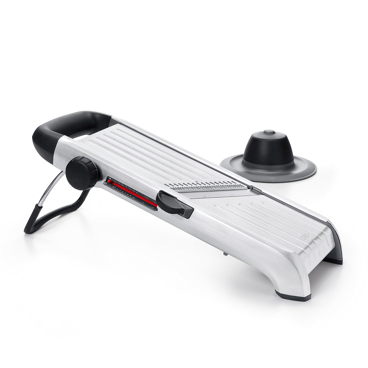 OXO SteeL Chef's Mandoline 2.0 straight blade for precise potato and apple slices.